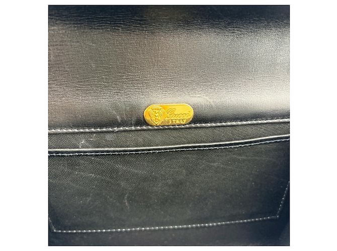 Gucci Schultertasche aus schwarzem Leder - Ansicht 18