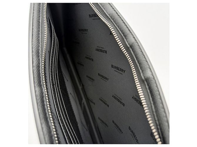 Pochette in pelle nera da uomo Burberry - vista 17