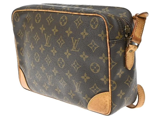 Louis Vuitton Trocadero Monogram Canvas 30 - vue 4
