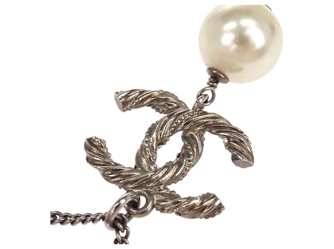 Pendente a goccia CC Chanel in metallo con smalto e vetro - vista 4