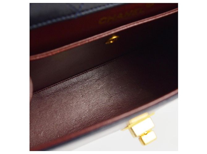 Chanel Vintage Trapezoid CC Flap Leather Medium - vista 3