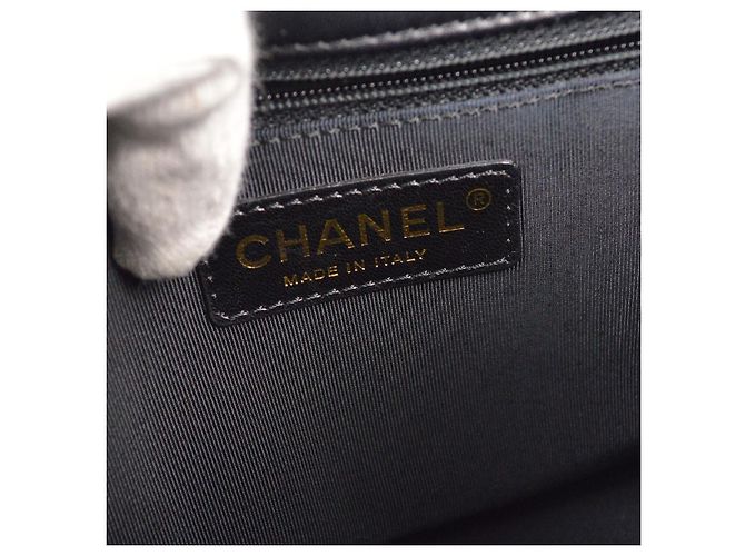 Chanel Vintage Pagoda Flap Quilted Lambskin Small - vista 4