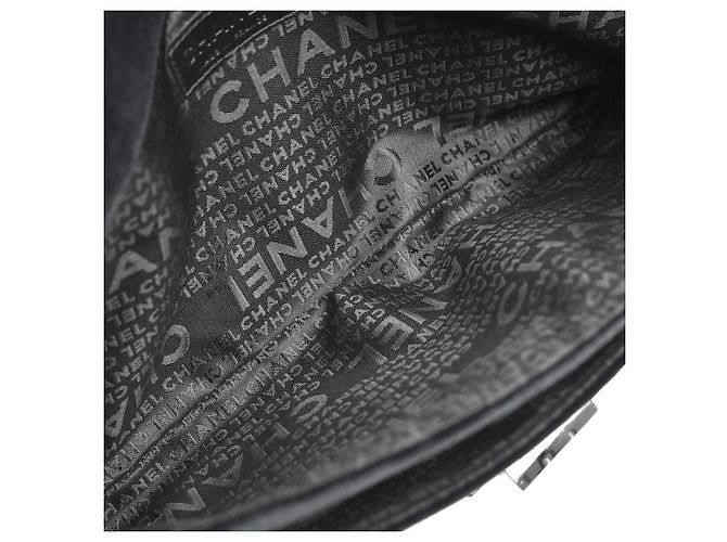 Chanel Giant Mademoiselle Lock Chain Velvet Medium - vista 3