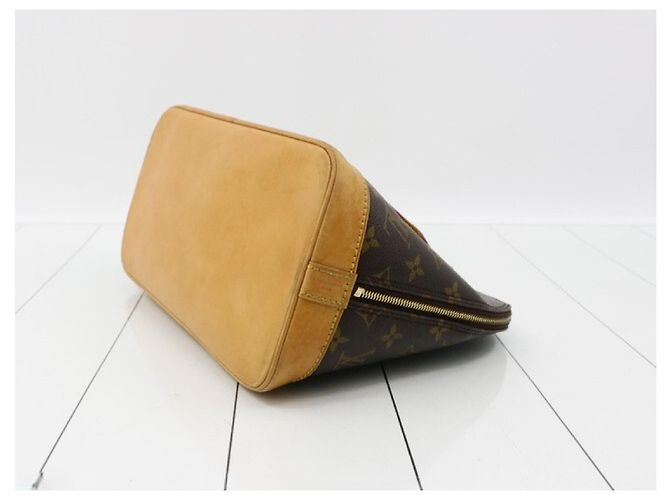 Louis Vuitton Alma Monogram Canvas MM - vista 4