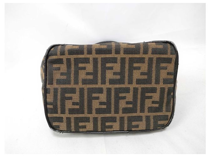Borsa a tracolla Fendi Mamma Baguette in tela Zucca Medium - vista 3