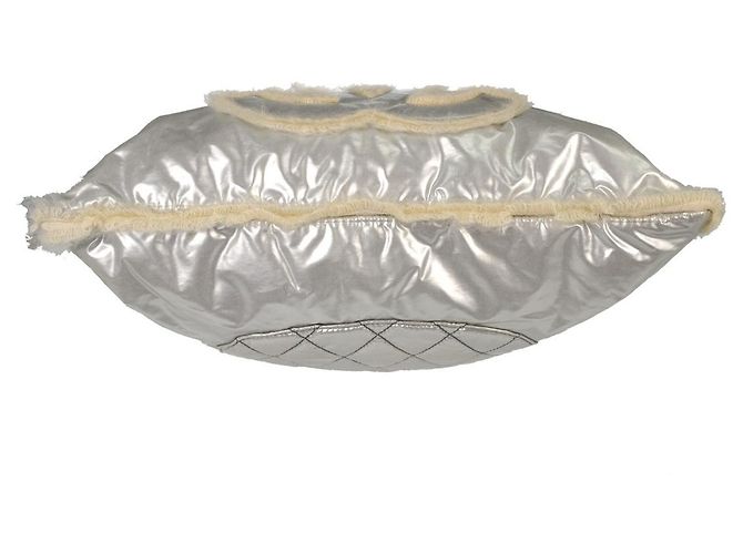 Chanel Polar Bon Bon in vinile e mohair - vista 7
