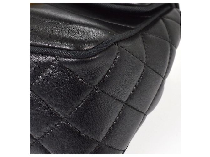 Chanel Pagoda Flap Quilted Lambskin Small - vista 6