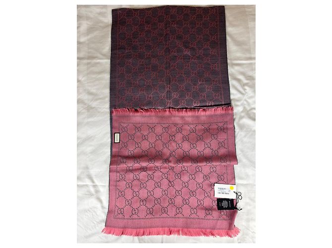 Sciarpa Gucci GG Supreme in lana rosa e grigia - vista 6