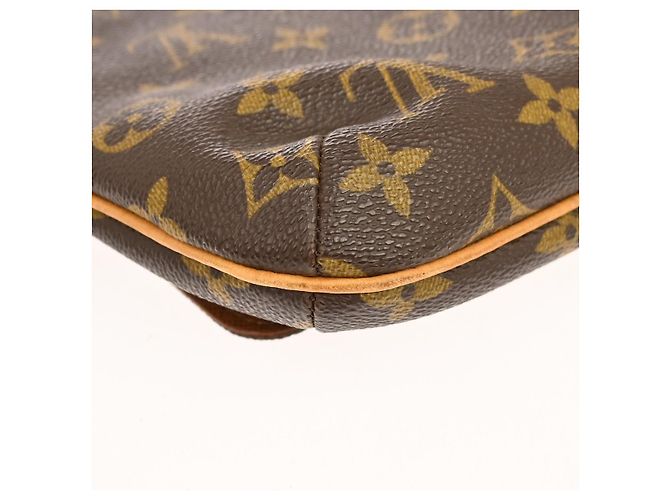 Louis Vuitton Musette Tango Monogram Canvas - view 4