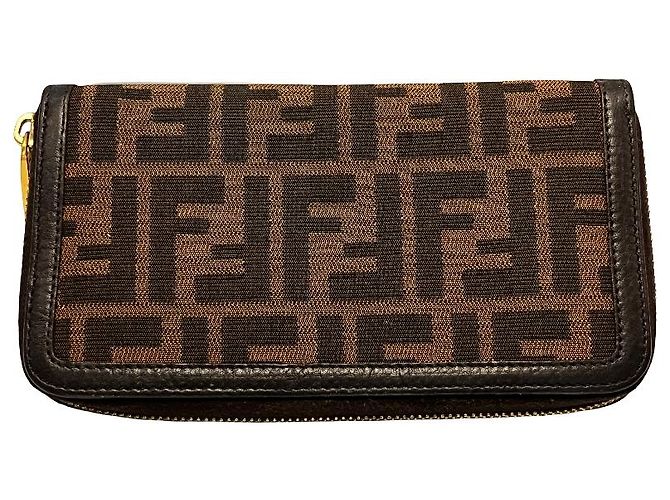 Fendi Portafoglio Zip Around Zucca Coated Canvas Long - vista 2