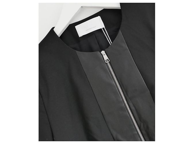 Blazer Hugo Boss Jasmena com acabamento em couro vegano - vista 3
