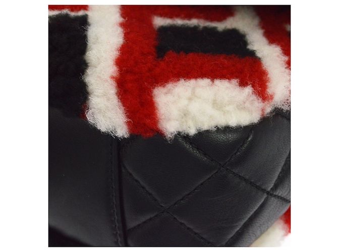 Chanel Emoticon CC Flap Shearling mit gestepptem Lambskin Medium - Ansicht 6