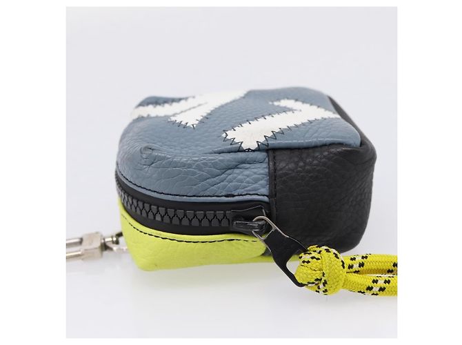 Louis Vuitton Square Pouch Bag Charm and Key Holder Leather - vista 4
