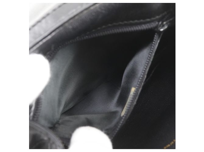 Chanel Vintage Schultertasche aus Lammleder - Ansicht 6