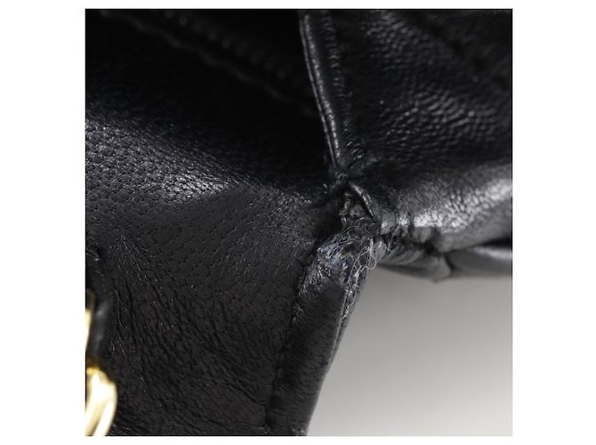 Chanel Vintage Schultertasche aus Lammleder - Ansicht 8