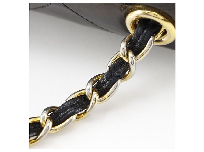 Chanel Matelassé Vintage Schultertasche mit Kette - Ansicht 12