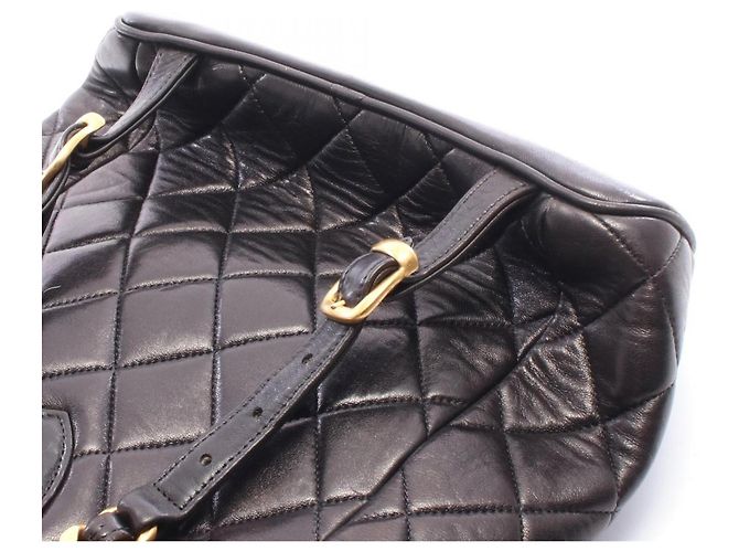 Chanel Matelassé Rucksack mit Kette und Drehverschluss - Ansicht 7