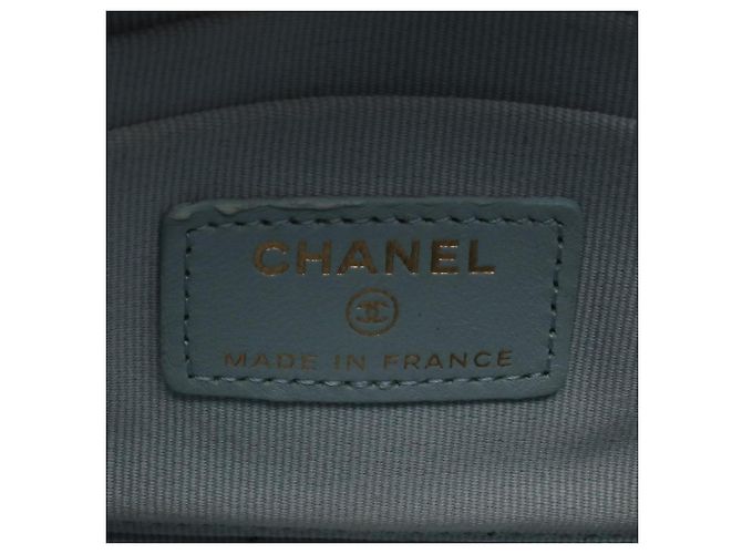 Bolsa de Ombro Chanel Mini Matelassé Chain Clutch - vista 4