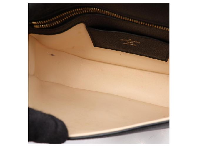 Borsa a tracolla Louis Vuitton LV Pont Neuf Soft MM - vista 5
