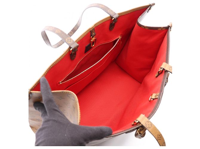 Sac cabas Louis Vuitton OnTheGo GM Monogram Giant Reverse - vue 3