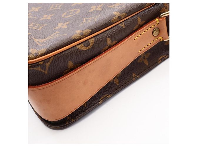 Bolsa de Ombro Louis Vuitton Cartouchiere MM - vista 11