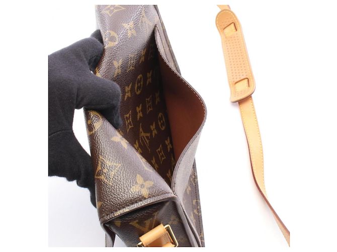 Borsa Louis Vuitton Saint Cloud GM - vista 13