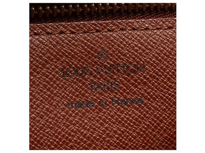 Borsa Louis Vuitton Saint Cloud GM - vista 4