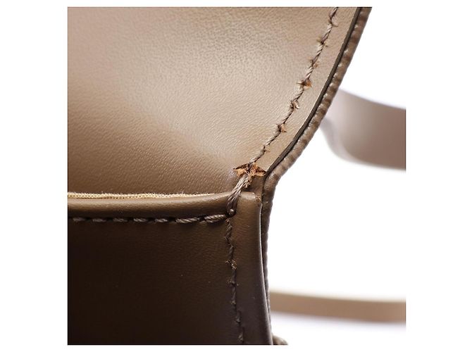 Bolsa de mão Louis Vuitton Ramatuelle em couro Epi cinza - vista 11