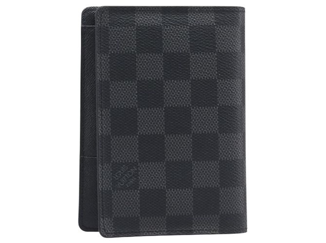 Protège-passeport Louis Vuitton Damier Graphite - vue 2