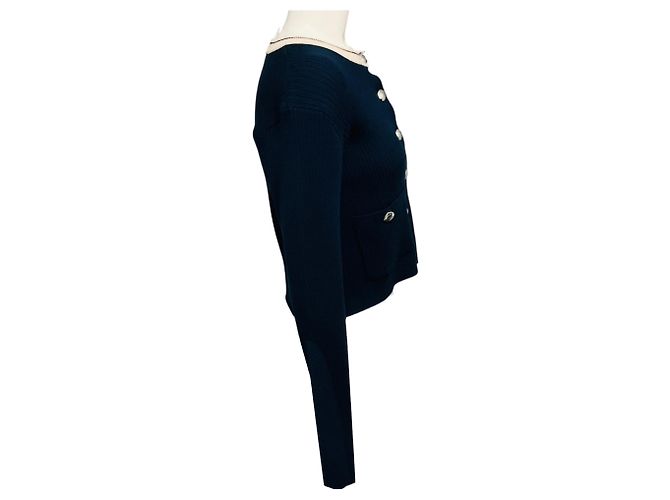 Autre Marque Sablyn Helena Cropped Cardigan Midnight Navy Blue con cuello contrastado - vista 2