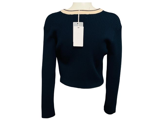 Autre Marque Sablyn Helena Cropped Cardigan Midnight Navy Blue con cuello contrastado - vista 3
