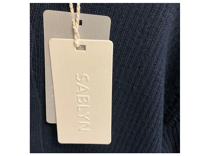 Autre Marque Sablyn Helena Cropped Cardigan Midnight Navy Blue con cuello contrastado - vista 5