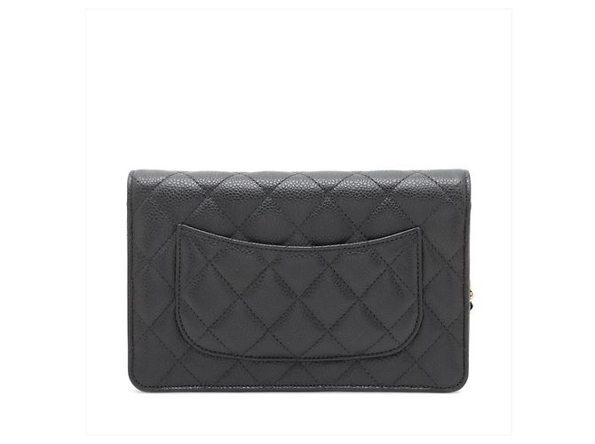 Timeless Chanel WOC em couro Caviar acolchoado com aba Crossbody Black - vista 2