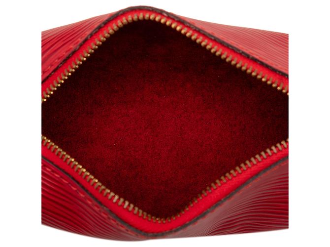 Bolso de mano Louis Vuitton Epi Pochette Papillon rojo - vista 4