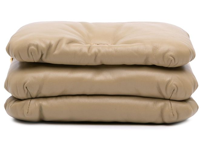 Borsa a catena Goya Puffer in pelle di agnello lucida beige LOEWE - vista 3