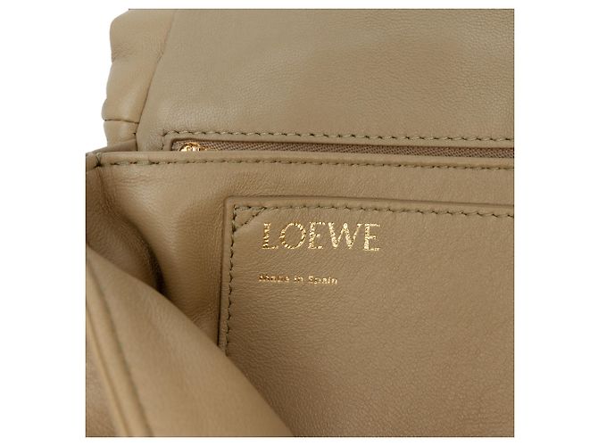 Borsa a catena Goya Puffer in pelle di agnello lucida beige LOEWE - vista 5