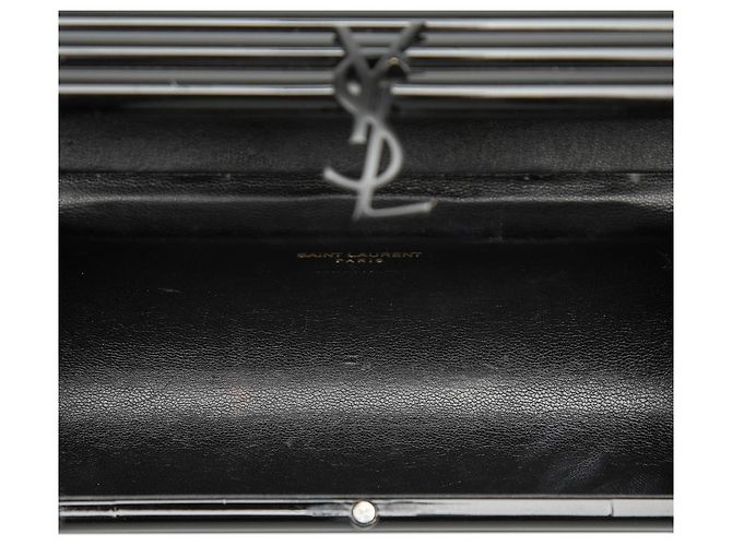 Autre Marque Borsa Box Opium monocromatica con monogramma Saint Laurent in pelle di agnello e acrilico costoluto con frange, nera - vista 4
