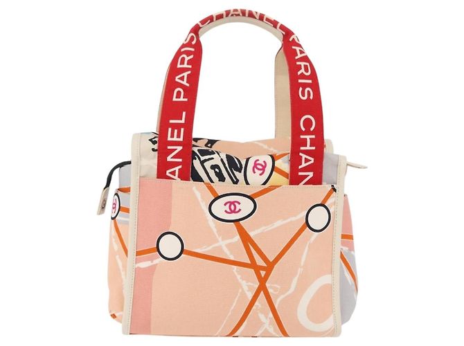 Chanel Eiffel Tower Printed Canvas Large - vista 2