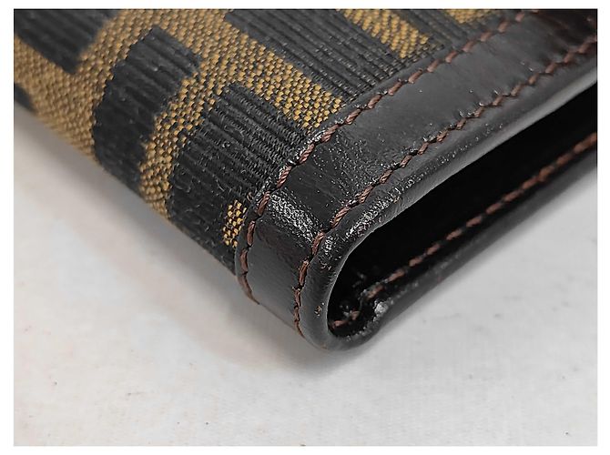 Portafoglio compatto Fendi Trifold Flap Zucca Canvas - vista 4