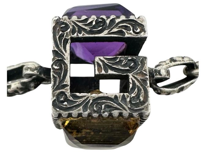 GUCCI Armband mit quadratischem G-Cube-Anhänger - Ansicht 6