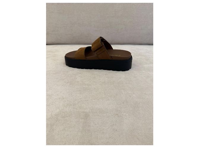Prada Braune Leder- und Wildleder Plateausandalen - Ansicht 4