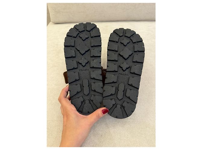 Prada Braune Leder- und Wildleder Plateausandalen - Ansicht 6