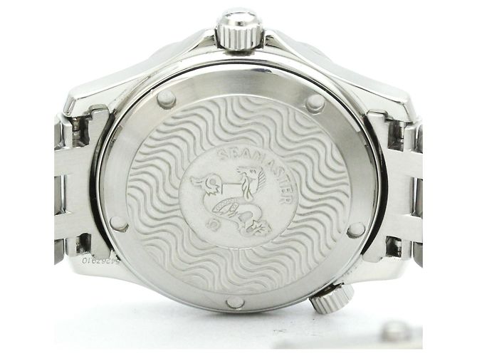 Omega Seamaster Professional 300M Mid Size Wristwatch - view 6