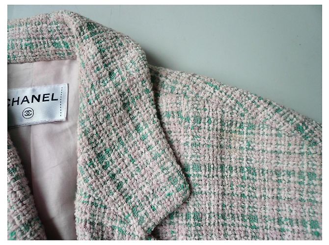 Chanel Rosa und Grüne Tweed-Jacke - Ansicht 10