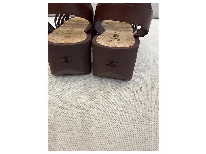 Céline Celine Triomphe sandalias de cuña en cuero marrón - vista 3