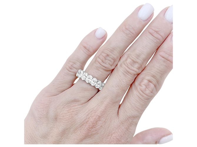 Autre Marque Ewigkeitsring mit ovalen Diamanten, Weißgold. - Ansicht 6