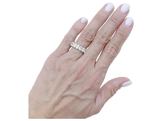 Autre Marque Ewigkeitsring mit ovalen Diamanten, Weißgold. - Ansicht 7