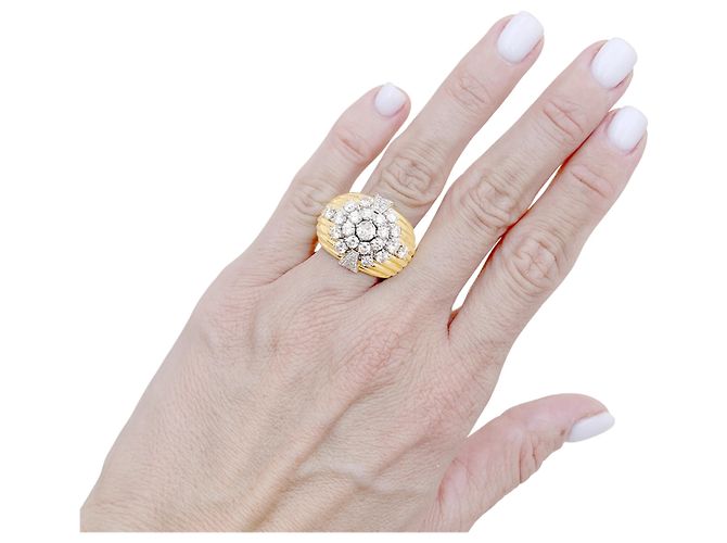 Autre Marque Anello godrons, oro giallo e diamanti. - vista 5