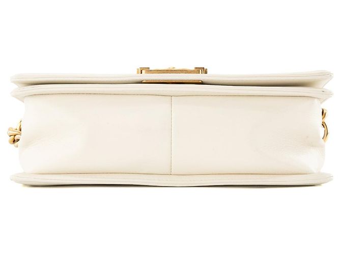 CHANEL - Borsa a tracolla Boy Chanel in pelle caviar e pelle liscia bianca chevron - vista 4