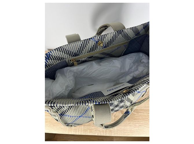 Burberry Shopper aus kariertem Canvas - Ansicht 7